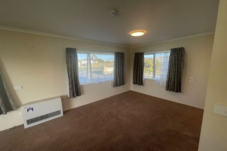Photo of property in 70 Miro Street, Inglewood, 4330