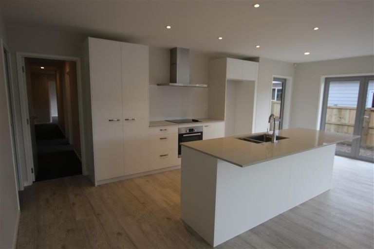 Photo of property in 6 Te Roera Place, Riverhead, 0820