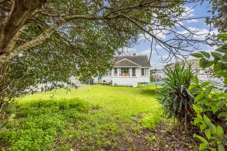 Photo of property in 31 Firth Crescent, Otara, Auckland, 2025