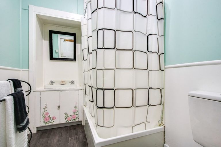 Photo of property in 205 Wolseley Street, Mayfair, Hastings, 4122