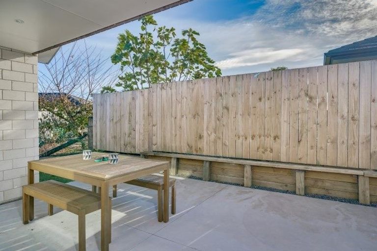 Photo of property in 17 Simms Close, Pyes Pa, Tauranga, 3112