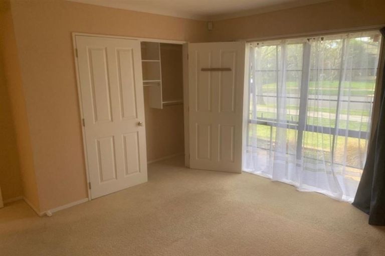 Photo of property in 8 Cottesmore Place, Huntington Park, Auckland, 2013