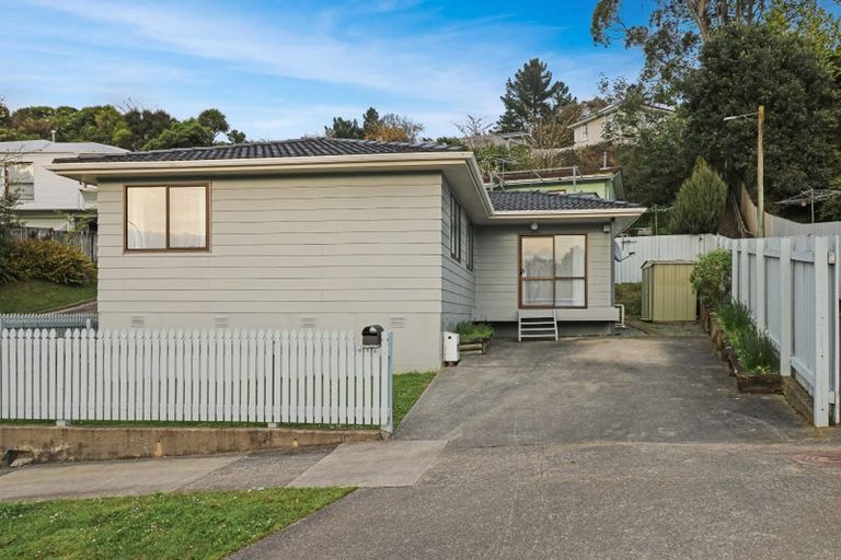 Photo of property in 81 Logie Street, Stokes Valley, Lower Hutt, 5019