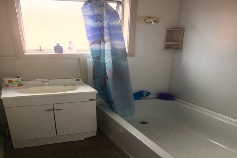 Photo of property in 65 Bradshaw Street, South Dunedin, Dunedin, 9012