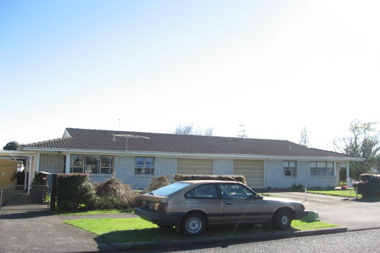 Photo of property in 2/16 Berkeley Road, Manurewa, Auckland, 2102