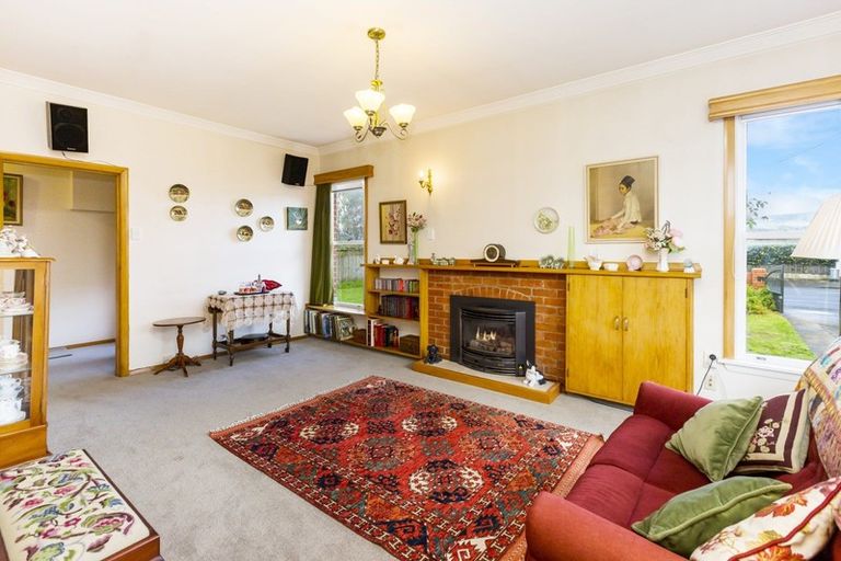 Photo of property in 70 Pine Avenue, Ebdentown, Upper Hutt, 5018