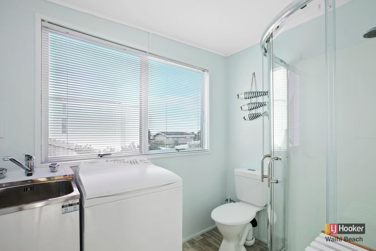 Photo of property in 37 Seaforth Road, Waihi Beach, 3611