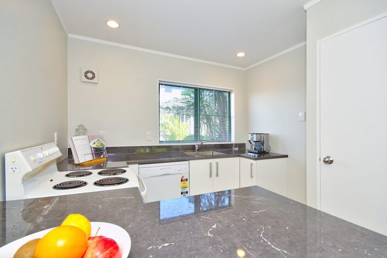 Photo of property in 15/193 Eskdale Road, Birkenhead, Auckland, 0626