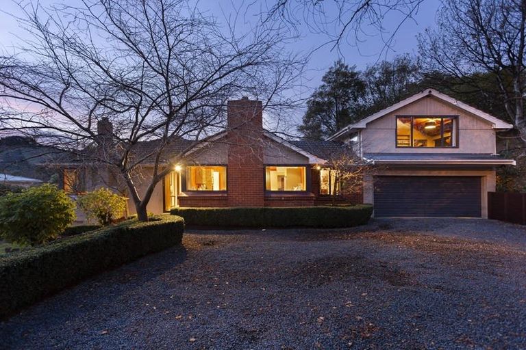 Photo of property in 332 Kenmure Road, Kenmure, Dunedin, 9011