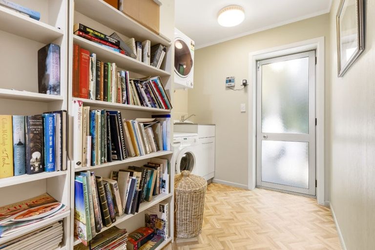 Photo of property in 48 Chesham Avenue, Waipahihi, Taupo, 3330