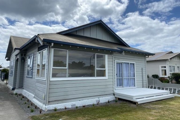 Photo of property in 37 Georges Drive, Napier South, Napier, 4110