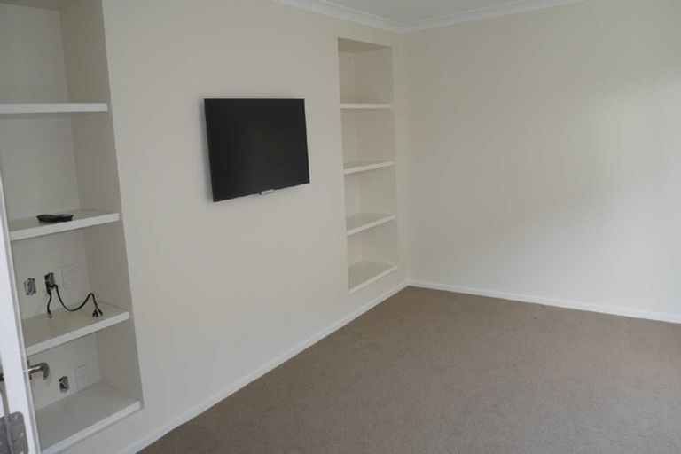 Photo of property in 17 Breton Close, Northwood, Christchurch, 8051