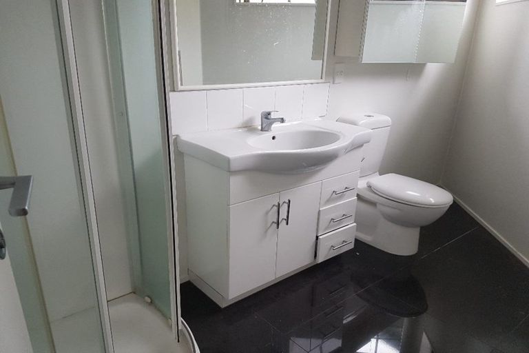 Photo of property in 32 Shackle Lane, Whitby, Porirua, 5024