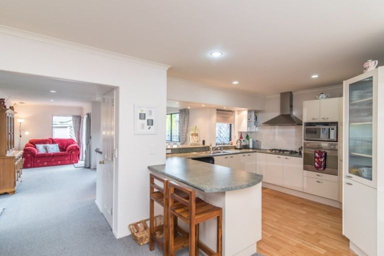 Photo of property in 7a Wood Leigh, Paraparaumu Beach, Paraparaumu, 5032