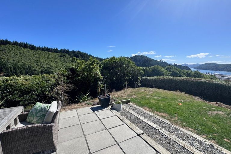 Photo of property in 26 Harbour View Heights, Picton, 7220