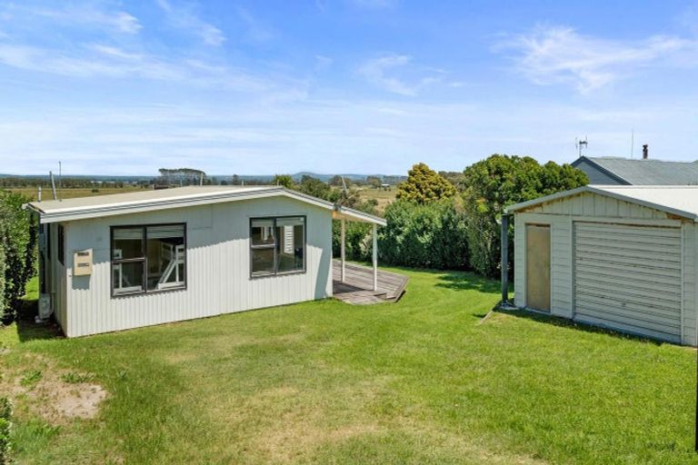 Photo of property in 188 Pukehina Parade, Pukehina, 3189