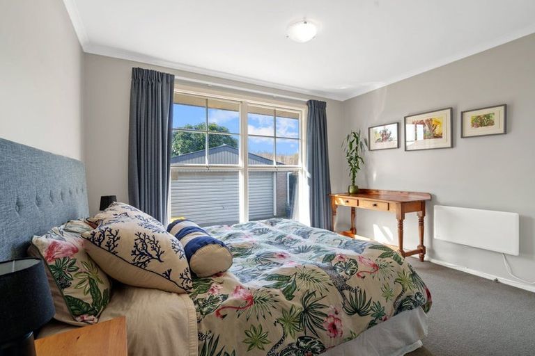 Photo of property in 105 Kennedys Bush Road, Halswell, Christchurch, 8025