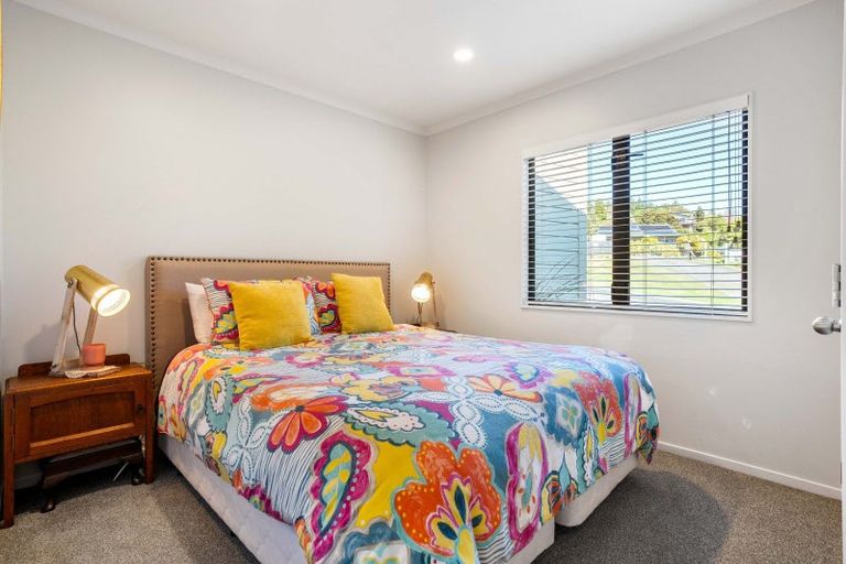 Photo of property in 27 Herbert Drive, Whangamata, 3620