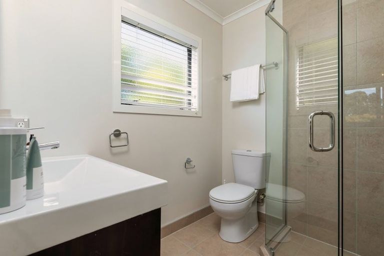 Photo of property in 61a Fairmount Road, Titirangi, Auckland, 0604