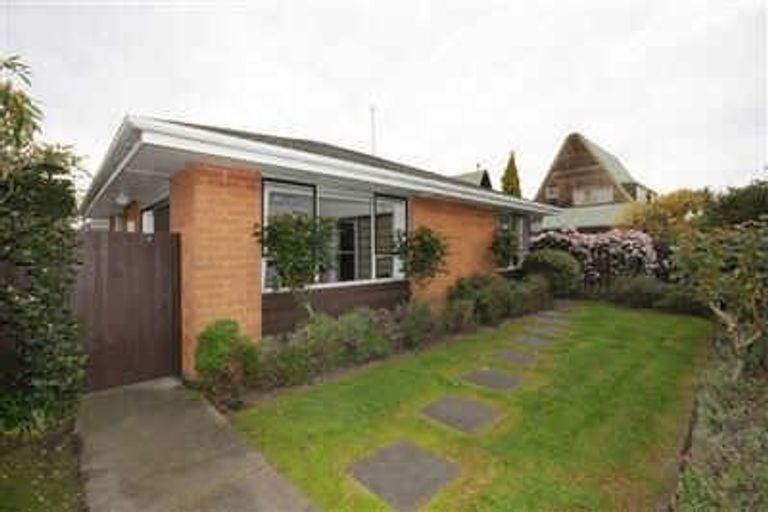 Photo of property in 1/26 Trafalgar Street, St Albans, Christchurch, 8014