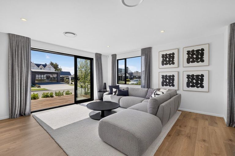 Photo of property in 10 Homestead Drive, Rangiora, 7400