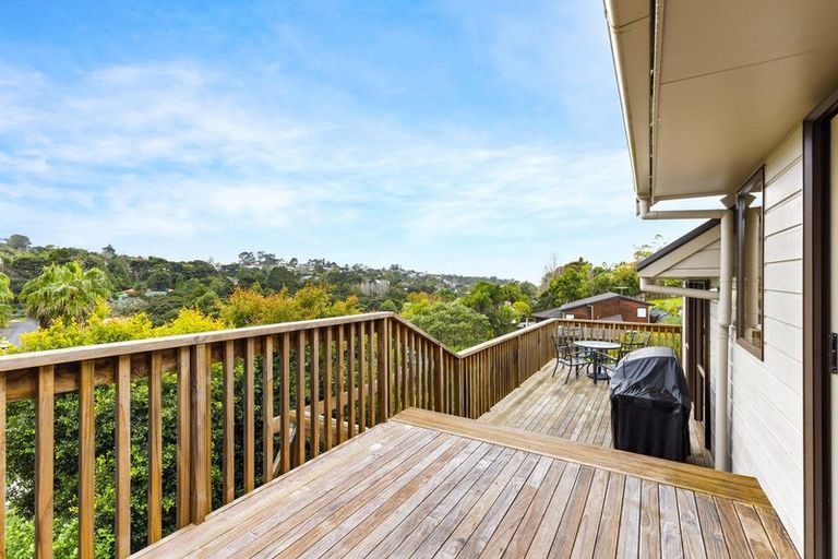 Photo of property in 9 Dee Place, Torbay, Auckland, 0630