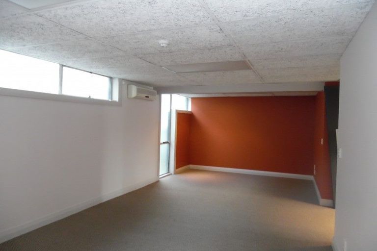 Photo of property in 68 Oxford Terrace, Epuni, Lower Hutt, 5011