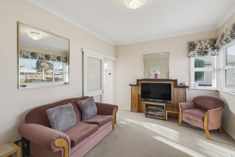 Photo of property in 61 Salisbury Street, Levin, 5510