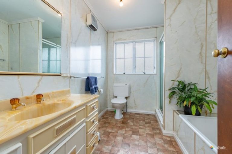 Photo of property in 11 Boothby Grove, Fairfield, Lower Hutt, 5011