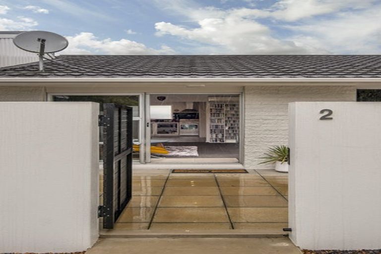 Photo of property in 2/24 Champion Street, Edgeware, Christchurch, 8013