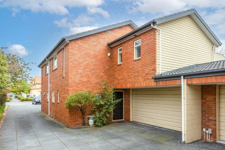 Photo of property in 42b Picton Avenue, Riccarton, Christchurch, 8011