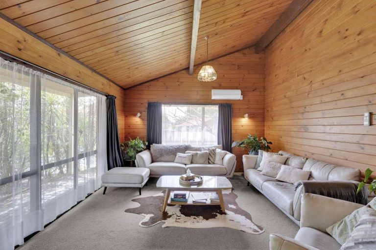 Photo of property in 5 Marlowe Drive, Leamington, Cambridge, 3432