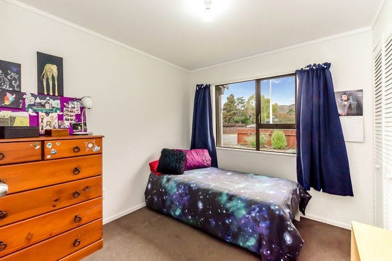 Photo of property in 61 Arawhata Road, Paraparaumu, 5032