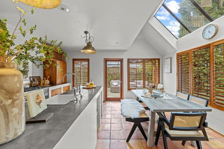 Photo of property in 2/151 Idris Road, Strowan, Christchurch, 8052