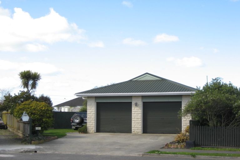 Photo of property in 16 Mansell Crescent, Bulls, 4818