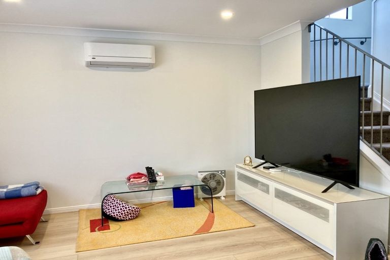 Photo of property in 7 Oakville Avenue, Flat Bush, Auckland, 2016