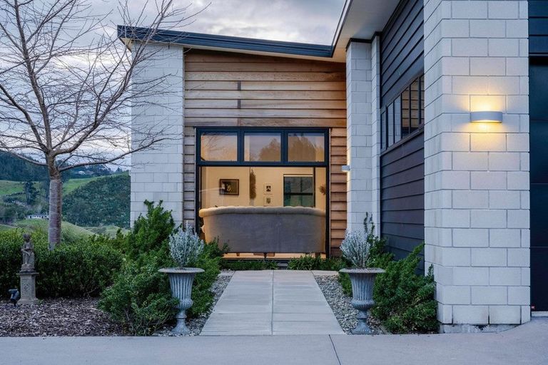 Photo of property in 56 Miles Lane, Tauriko, Tauranga, 3110