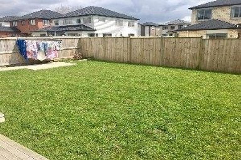 Photo of property in 21 Timmer Road, Flat Bush, Auckland, 2019