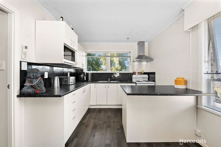 Photo of property in 2/386 Great South Road, Opaheke, Papakura, 2113