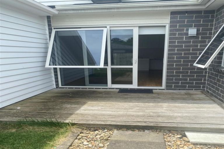 Photo of property in 21e Stamford Crescent, Flat Bush, Auckland, 2019
