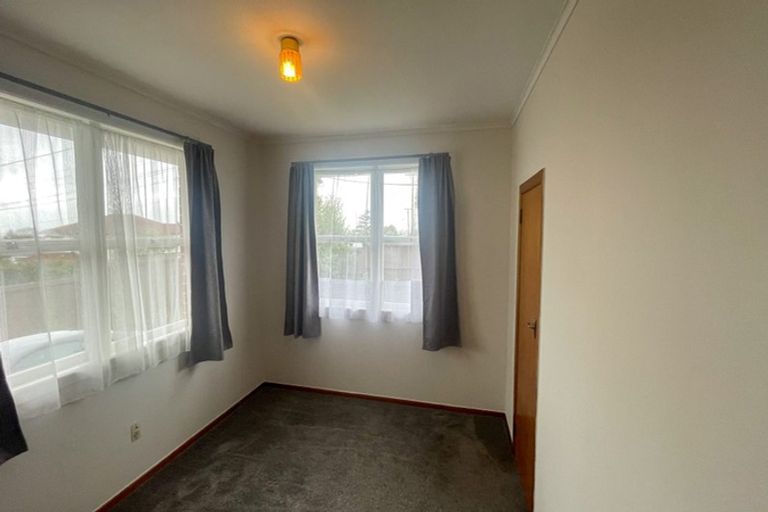 Photo of property in 10 Gilliam Street, New Lynn, Auckland, 0600