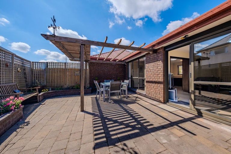 Photo of property in 2/35 Picton Avenue, Riccarton, Christchurch, 8011