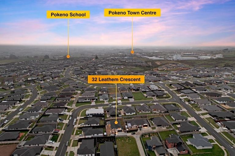 Photo of property in 32 Leathem Crescent, Pokeno, 2402
