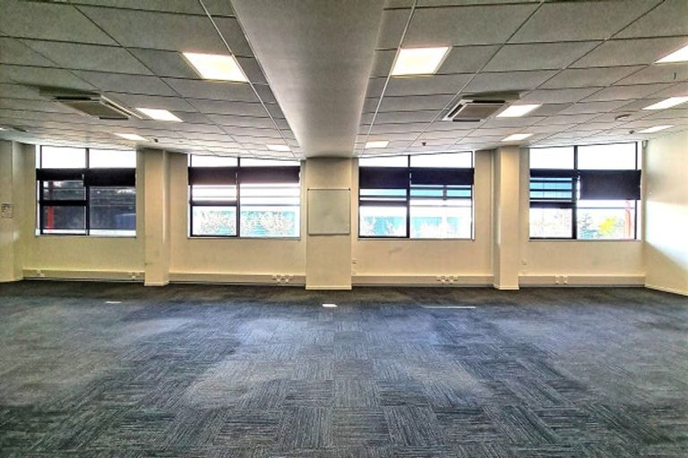 Photo of property in 299 Main South Road, Green Island, Dunedin, 9018