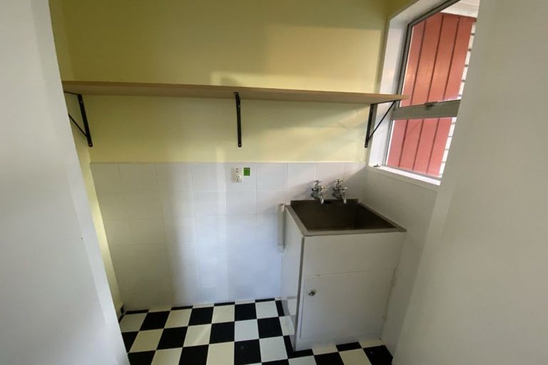 Photo of property in 4/158 Russell Street, Palmerston North, 4414