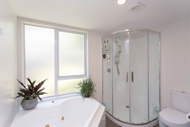 Photo of property in 244 Major Hornbrook Road, Mount Pleasant, Christchurch, 8081