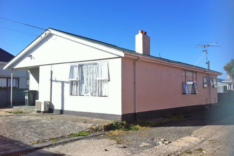 Photo of property in 65 Bradshaw Street, South Dunedin, Dunedin, 9012
