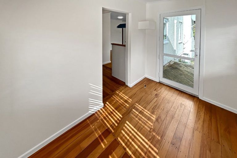 Photo of property in 5 Upjohn Street, Brooklands, New Plymouth, 4310