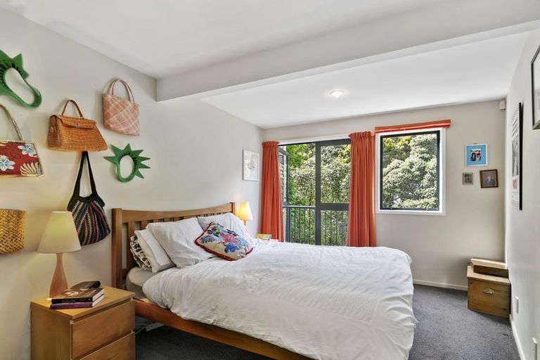 Photo of property in 30 Lawson Place, Mount Victoria, Wellington, 6011