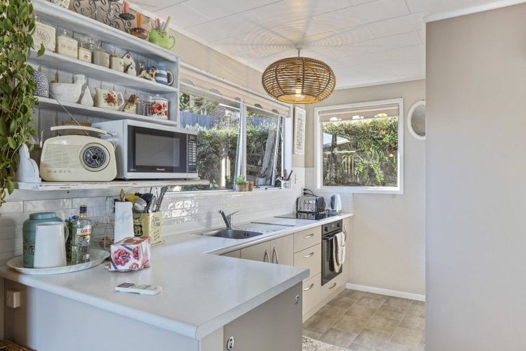 Photo of property in 3a Rossiter Crescent, Lynmouth, New Plymouth, 4310